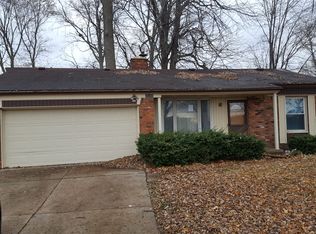 35398 Schoolcraft Rd, Livonia, MI 48150