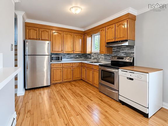 5th image of 2183 Old Sambro Rd