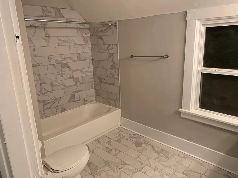 1419 Locust St #3 — Photo 19