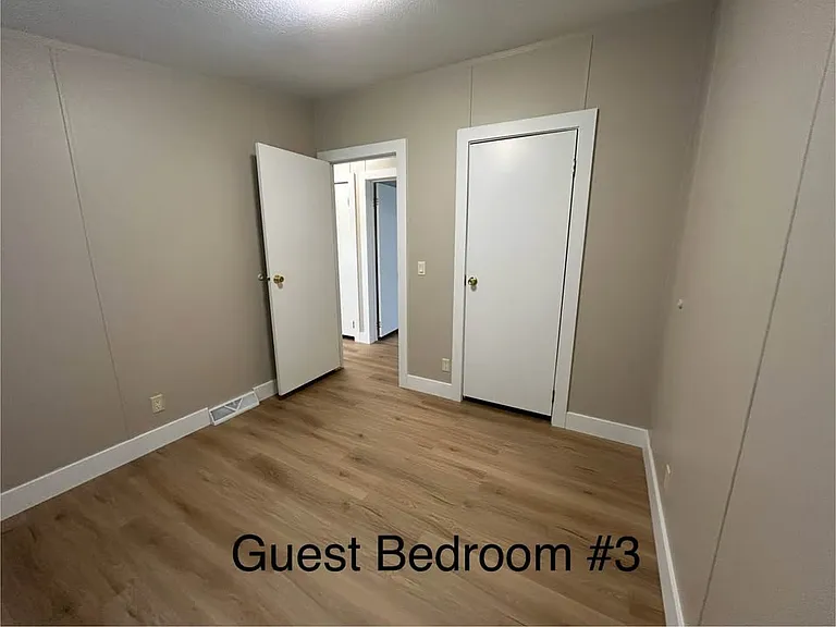 852 Charles Rd — Photo 39