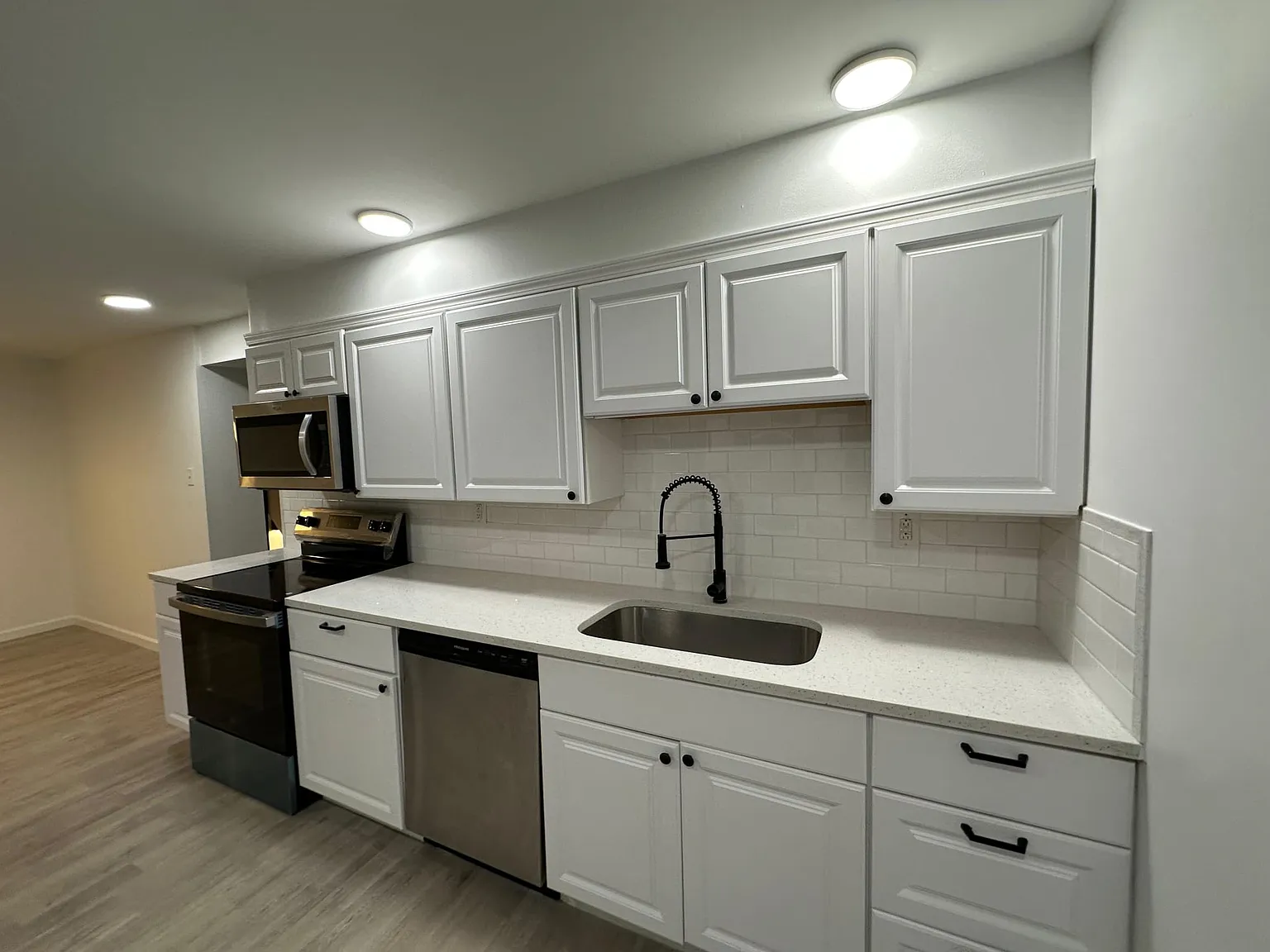 3 bed, 1440 sqft, $1,700 — Photo 4
