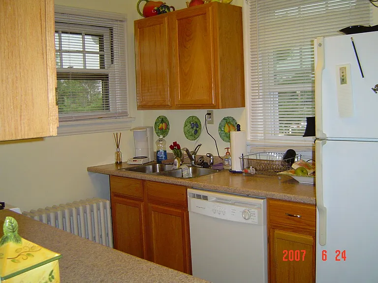3521 Madison Park Ave — Photo 7
