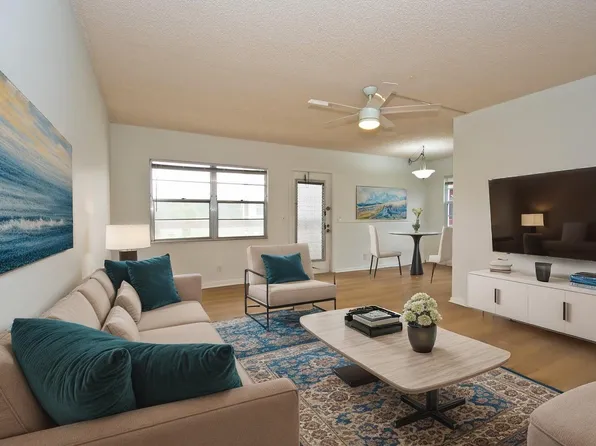 402 Brighton J #J, Boca Raton, FL 33434