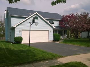 1213 Pickwick Dr, Rochelle, IL 61068