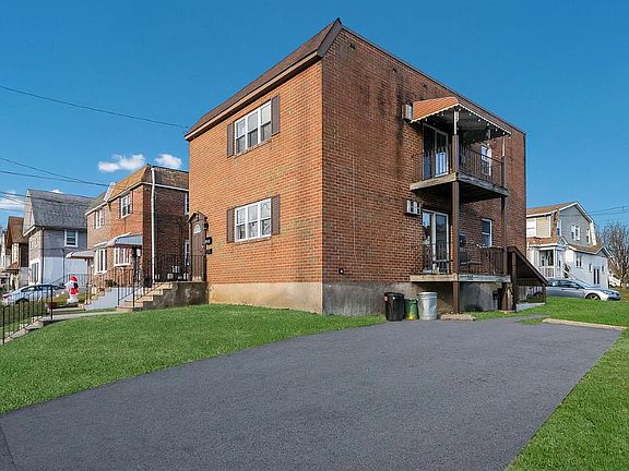 5th image of 300 W Ashland Ave #0