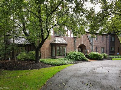 785 Merriman Rd, Akron, OH, 44303