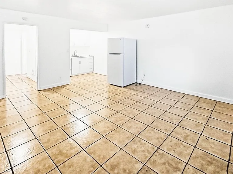 2417 E Campbell Ave #5A — Photo 12