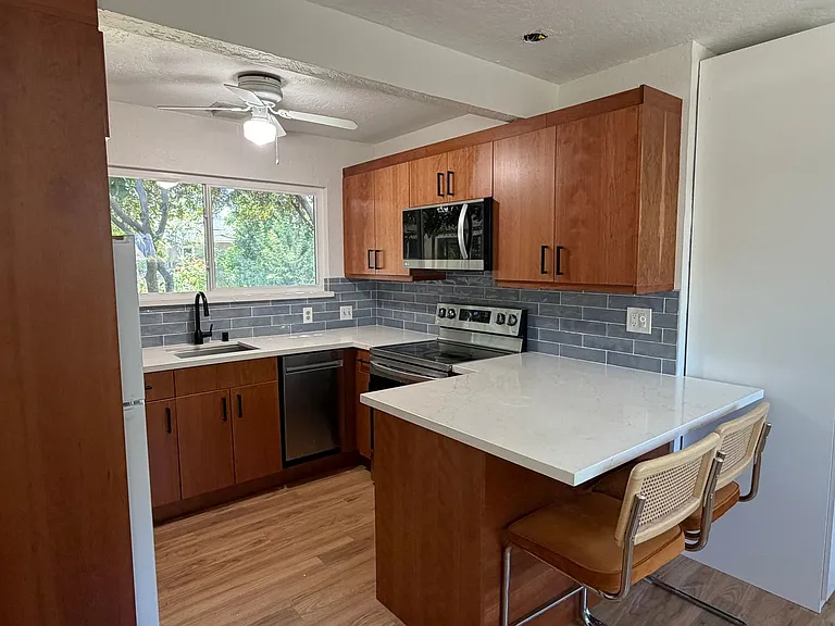 3478 Sanford St #A — Photo 7