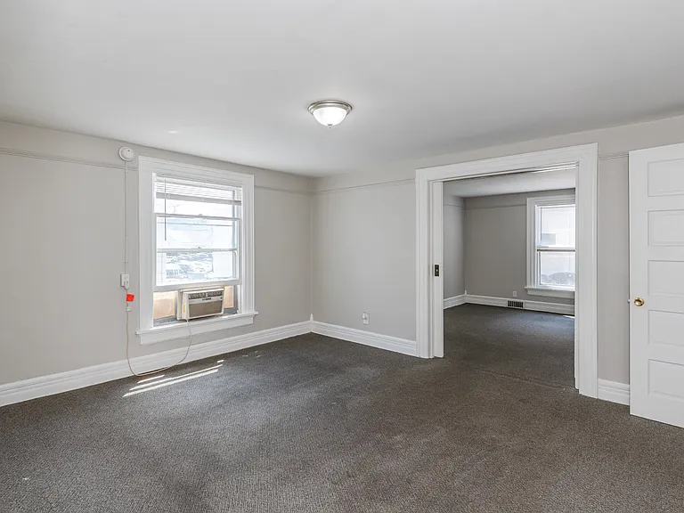 115 E Foraker St #3 — Photo 12