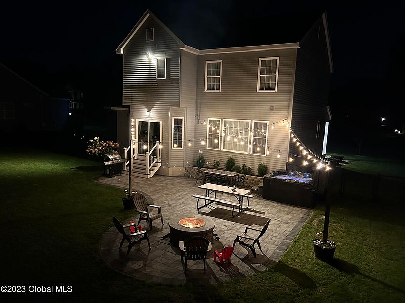 5th image of 18 Tamarac Drive