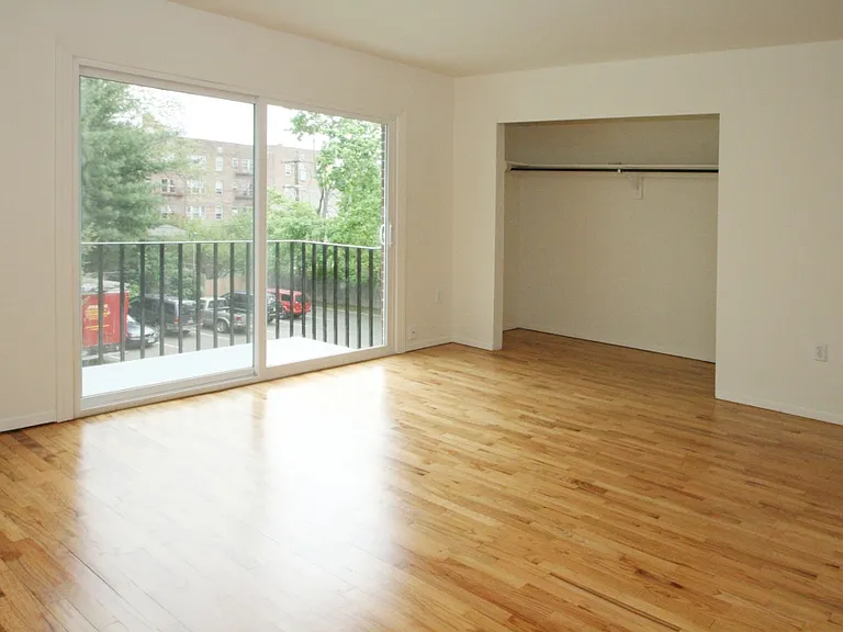 11 Carriage Way #11 — Photo 10