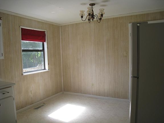eat in area in kitchen