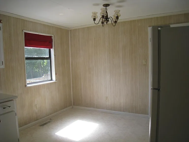 eat in area in kitchen