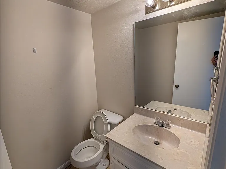 7800 Northcrest Blvd #204 — Photo 26