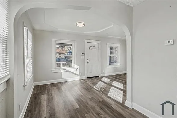 5713 Brooklyn Ave — Photo 2