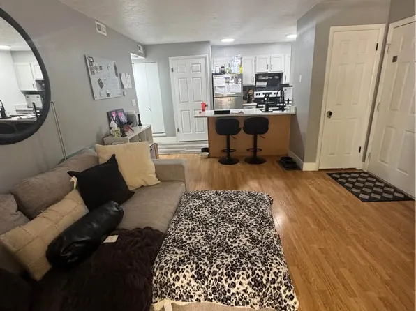 1206 E Waterside Cv APT 13, Cottonwood Heights, UT 84047