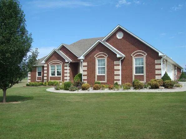 2009 Hazel Dr, Paragould, AR 72450