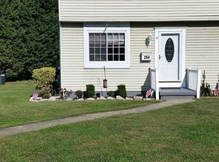 264 Lake Riviera Rd, Pasadena, MD 21122