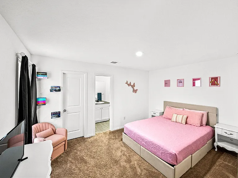 7634 Chancery Gate — Photo 11
