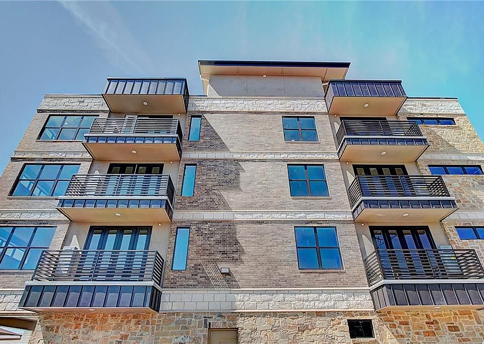 1st image of 810 Rock St Unit 204