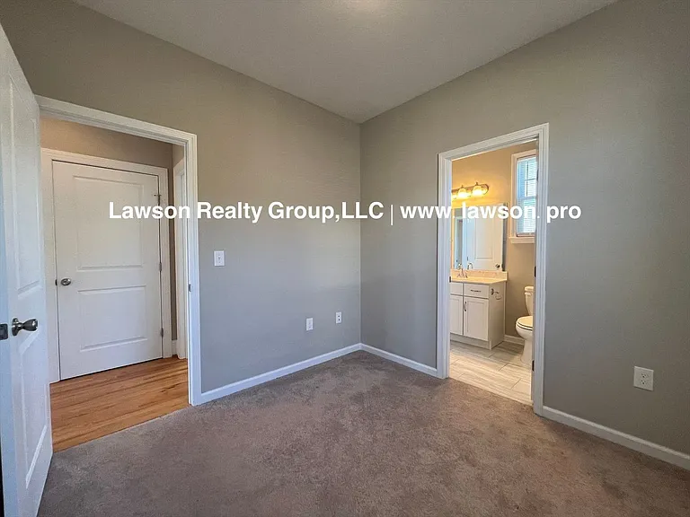 3602 Colonial Green Cir SW — Photo 37