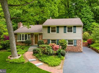 574 Brookwood Rd, Wayne, PA 19087