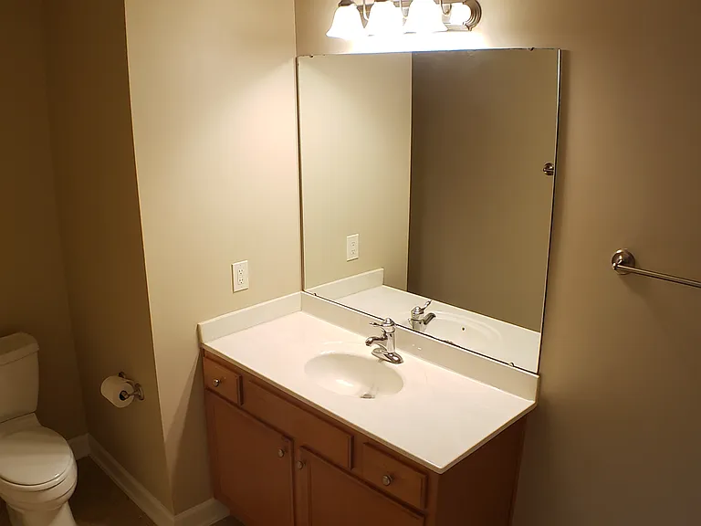 7100 W Friendly Ave #304 — Photo 9