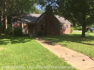 822 Reynolds Cir, Gadsden, AL 35901