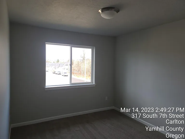 696 E Wilson St — Photo 14