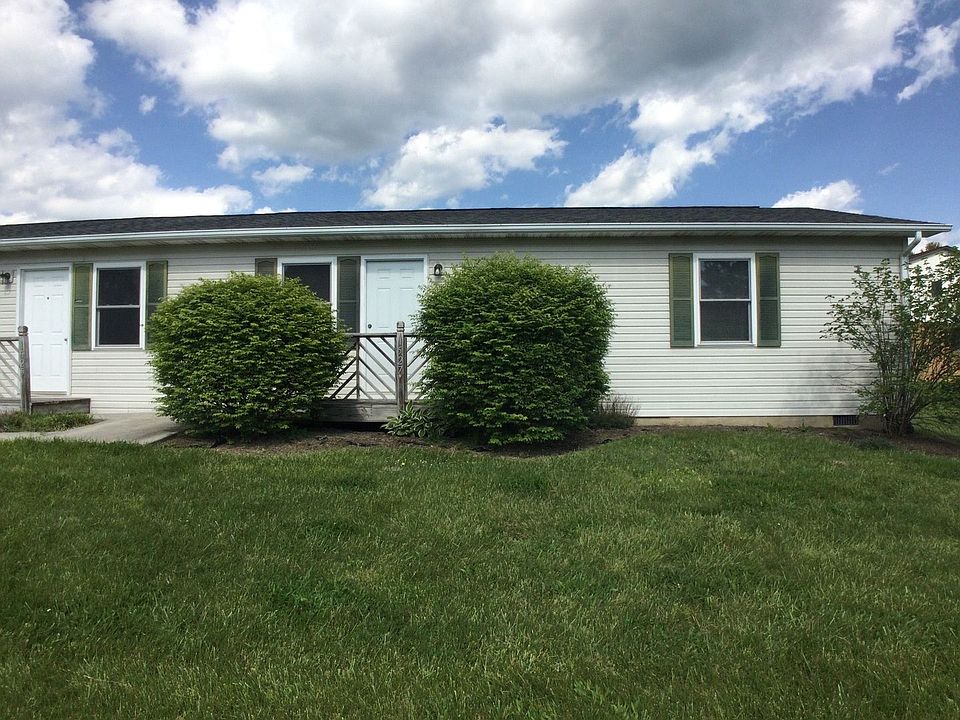 1st image of 1527 Sandy Cir