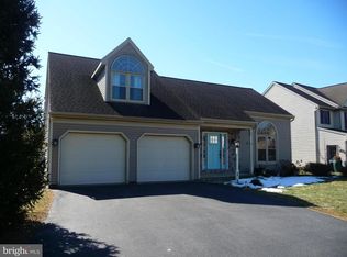 44 Duffield Dr, Lititz, PA 17543