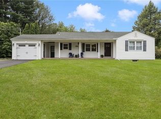 7 Jencks Rd, Cumberland, RI 02864
