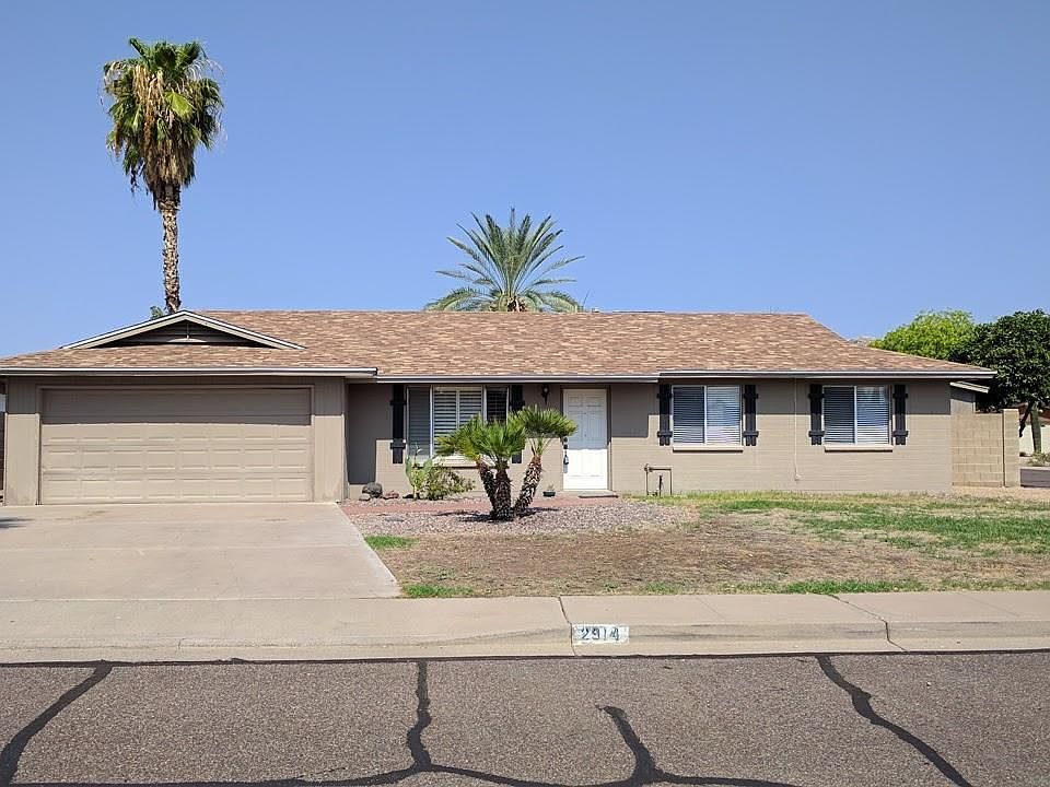 1st image of 2914 E Larkspur Dr