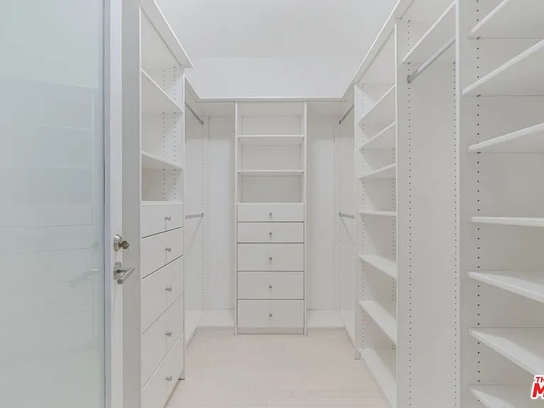 870 Haverford Ave #101 — Photo 17