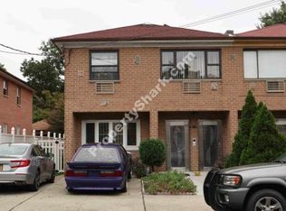 61-15 167th St #2, Fresh Meadows, NY 11365