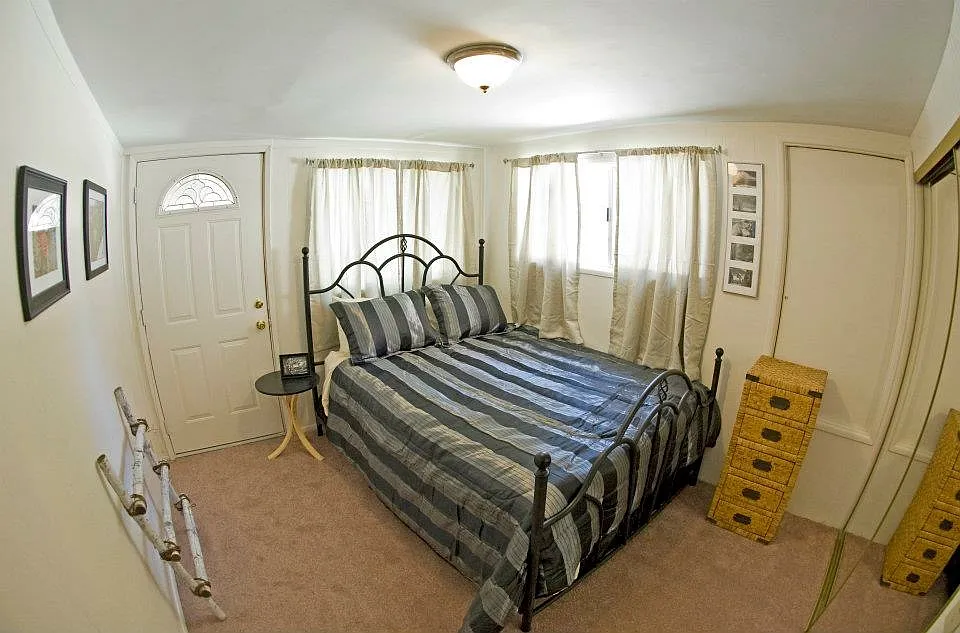 2 bed, 820 sqft, $1,695 — Photo 2