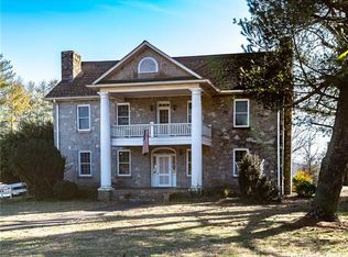 2125 Harper Ave SW, Lenoir, NC 28645