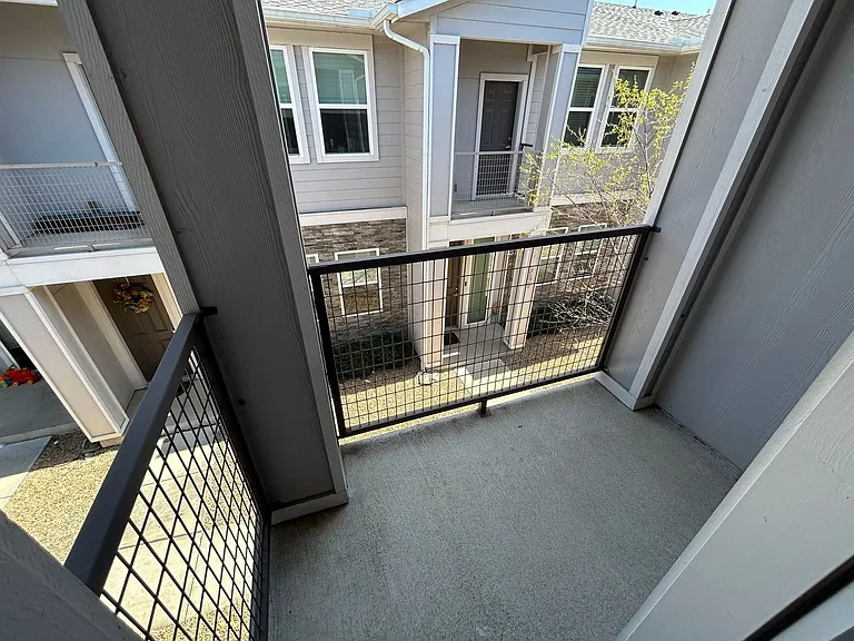 212 Stellariga Pl — Photo 6