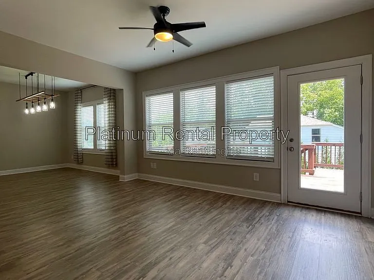 3215 Summerpoint Xing — Photo 77