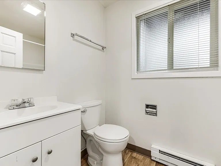 Bayberry Apartments — Photo 18
