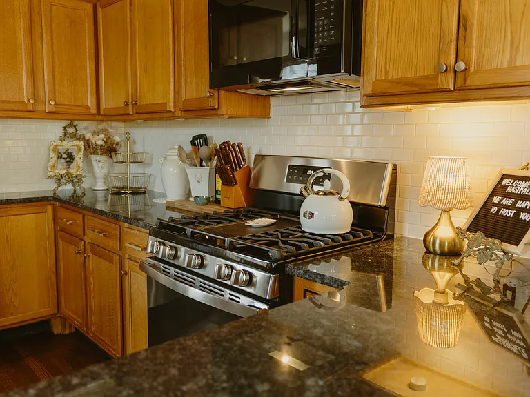 606 Ries Ave — Photo 9