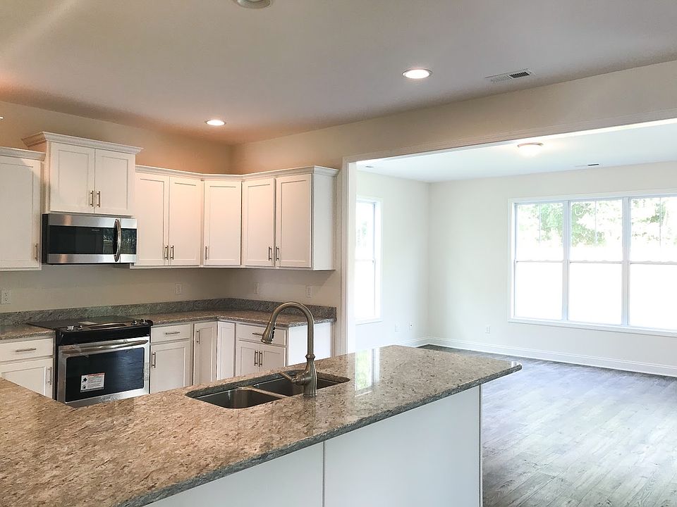 2nd image of 3011 N Rocklund Ct