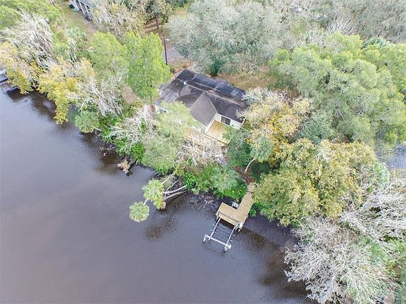 3rd image of 6919 Fernandez Dr