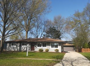 1380 Cooper Rd, Hoffman Estates, IL 60169