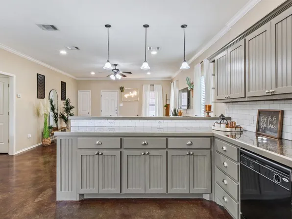 Aspen Heights, 3344 S 3rd St #E33c040d0, Waco, TX 76706