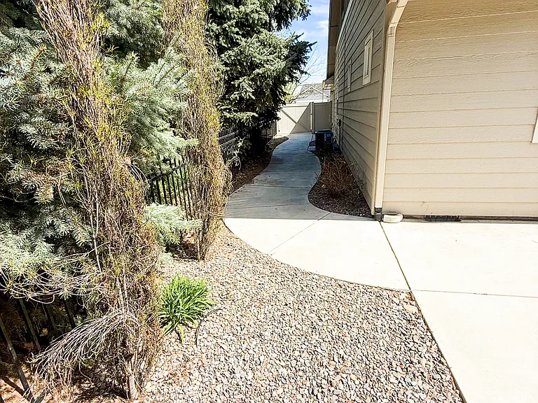 371 N Baxter Way — Photo 21