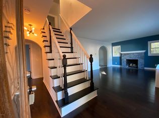 19 Evelyn Park, Pittsfield, MA 01201