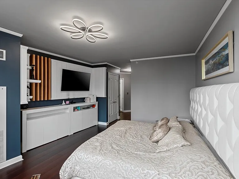 420 E Waterside Dr #1912 — Photo 13