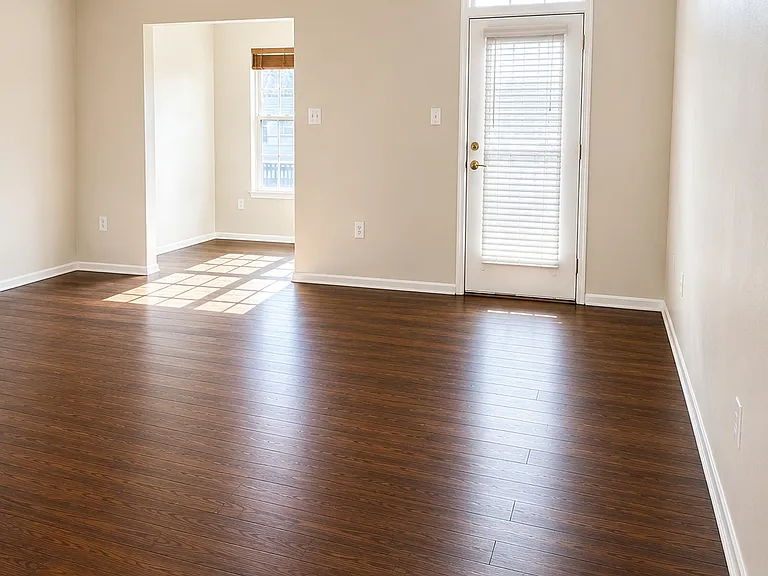 24695 Kings Canyon Sq — Photo 4