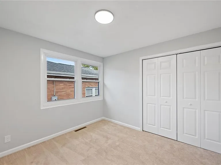2810 Roanoke Ave — Photo 5
